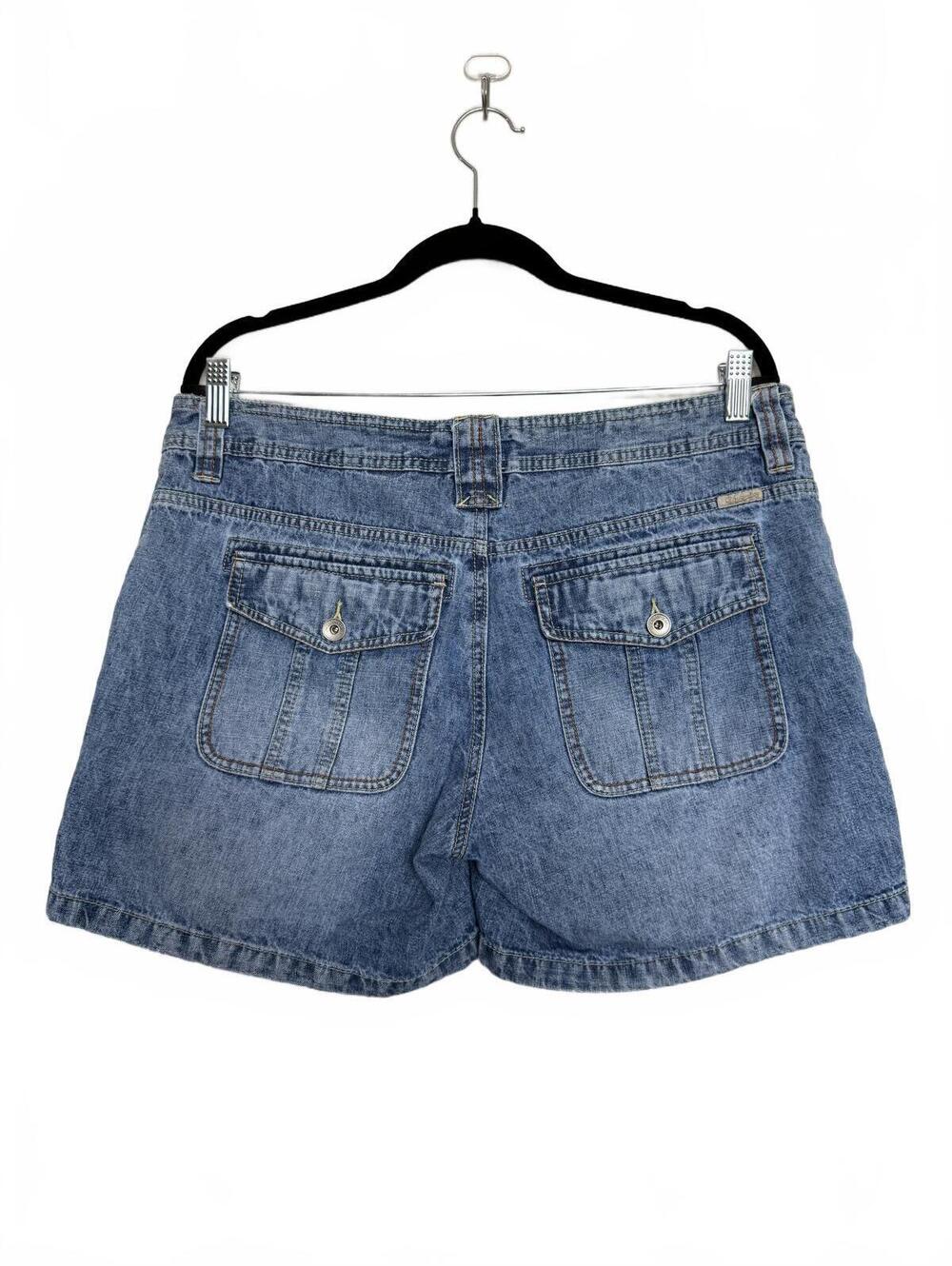 Vintage Y2K Unionbay Women's Denim‎ Shorts Size 15